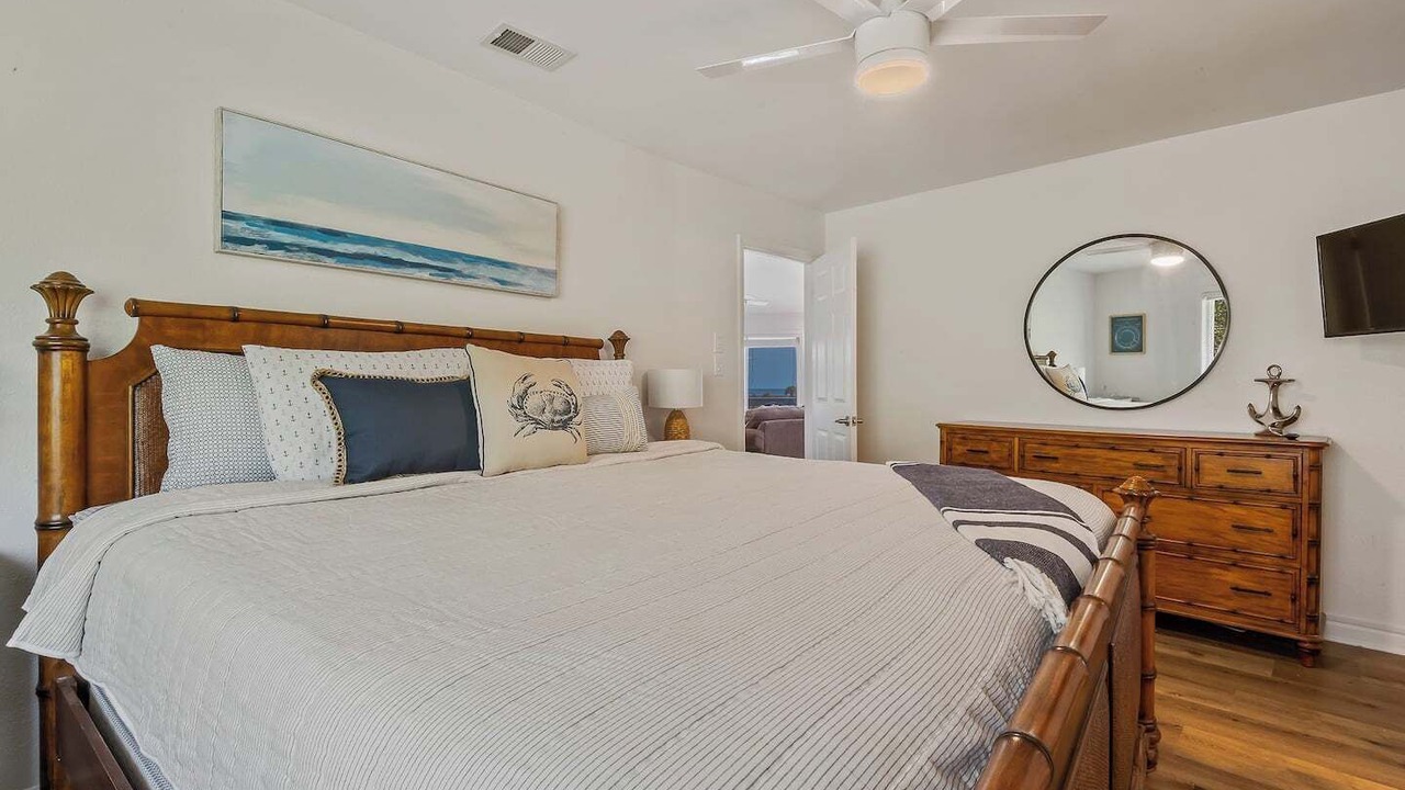 Photo of Bedroom in Panacea