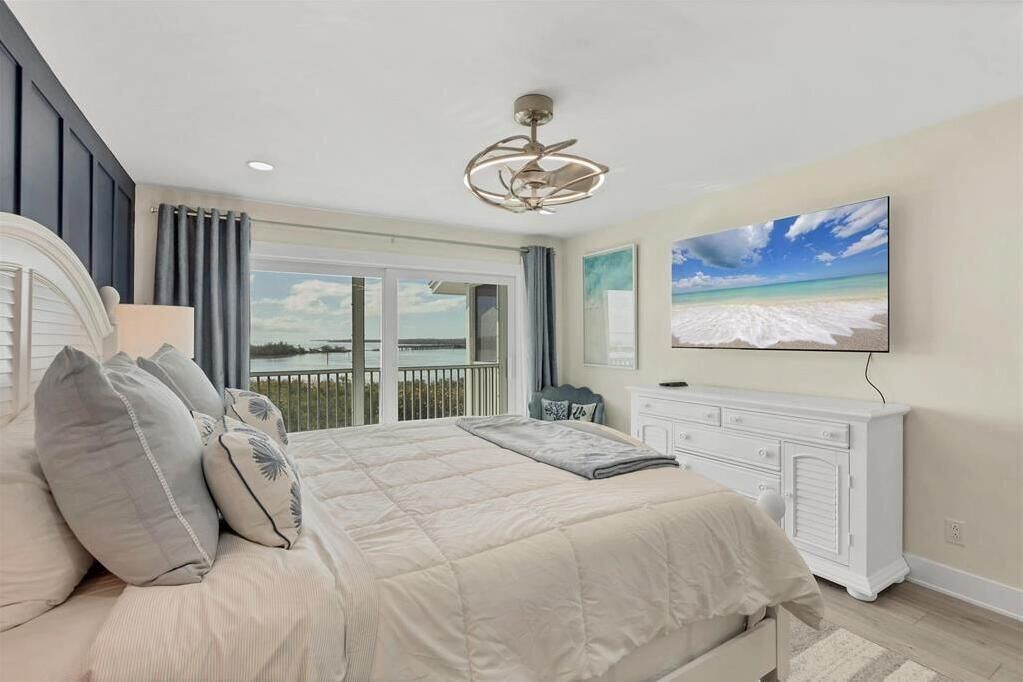 Photo of Bedroom in Boca Grande