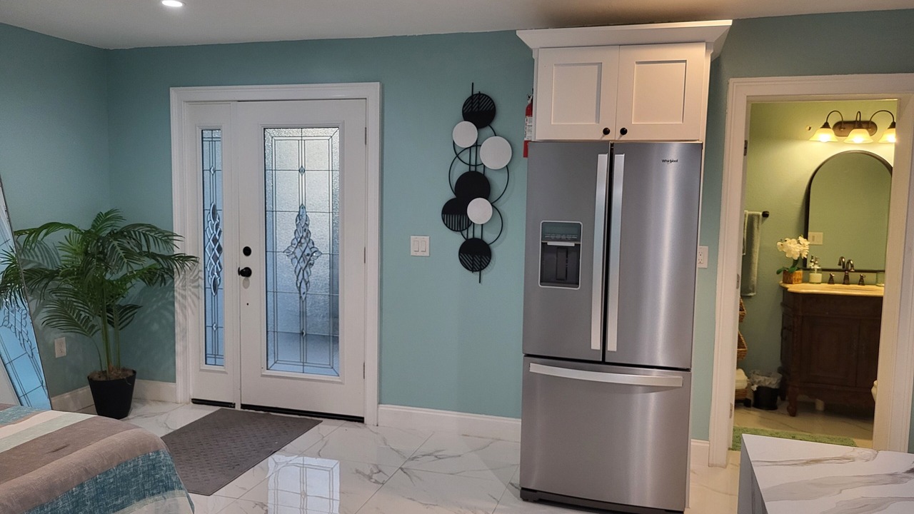 Photo of Bedroom in Bearss Plaza
