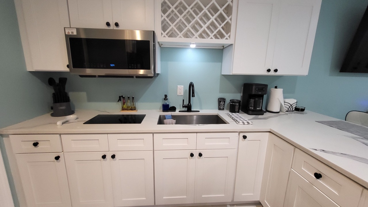 Photo of Kitchen in Bearss Plaza