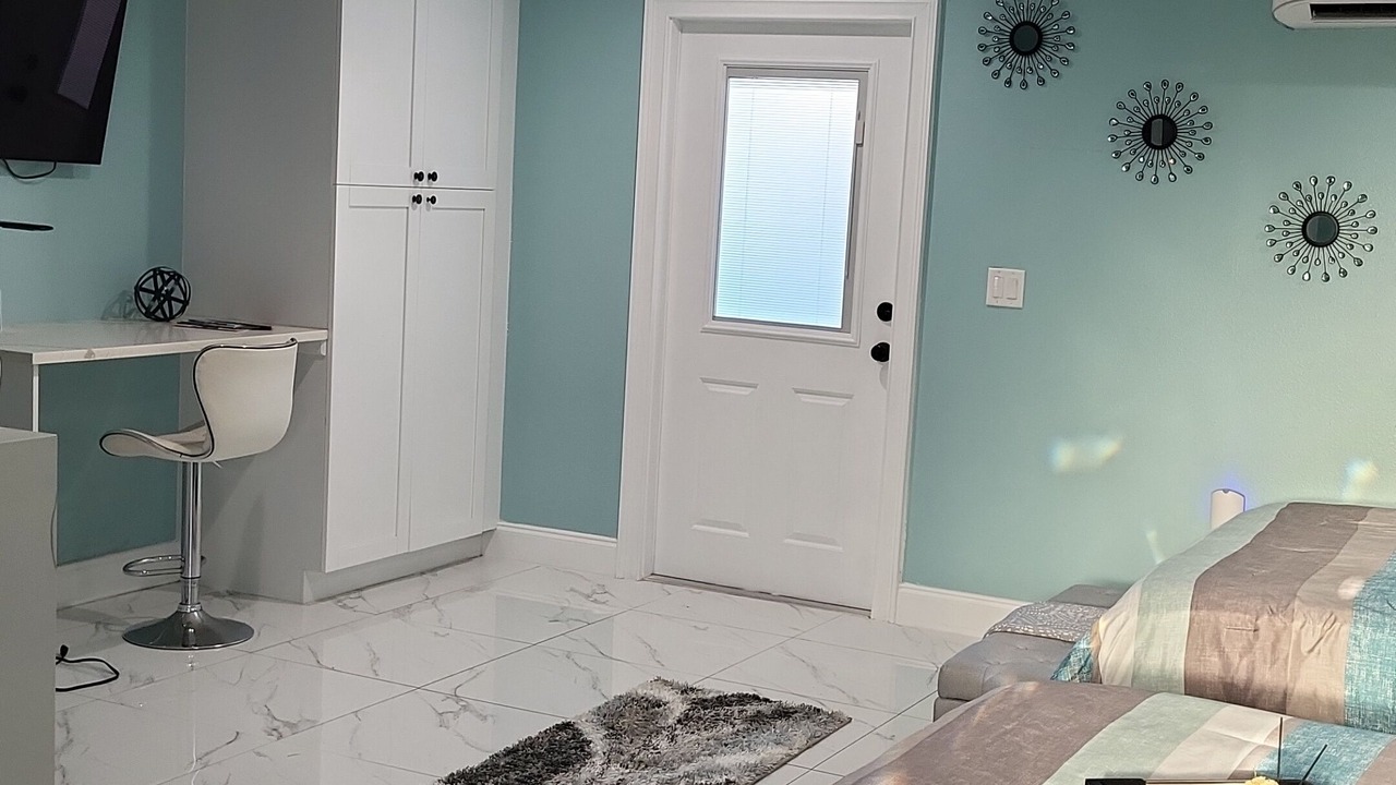 Photo of Bedroom in Bearss Plaza