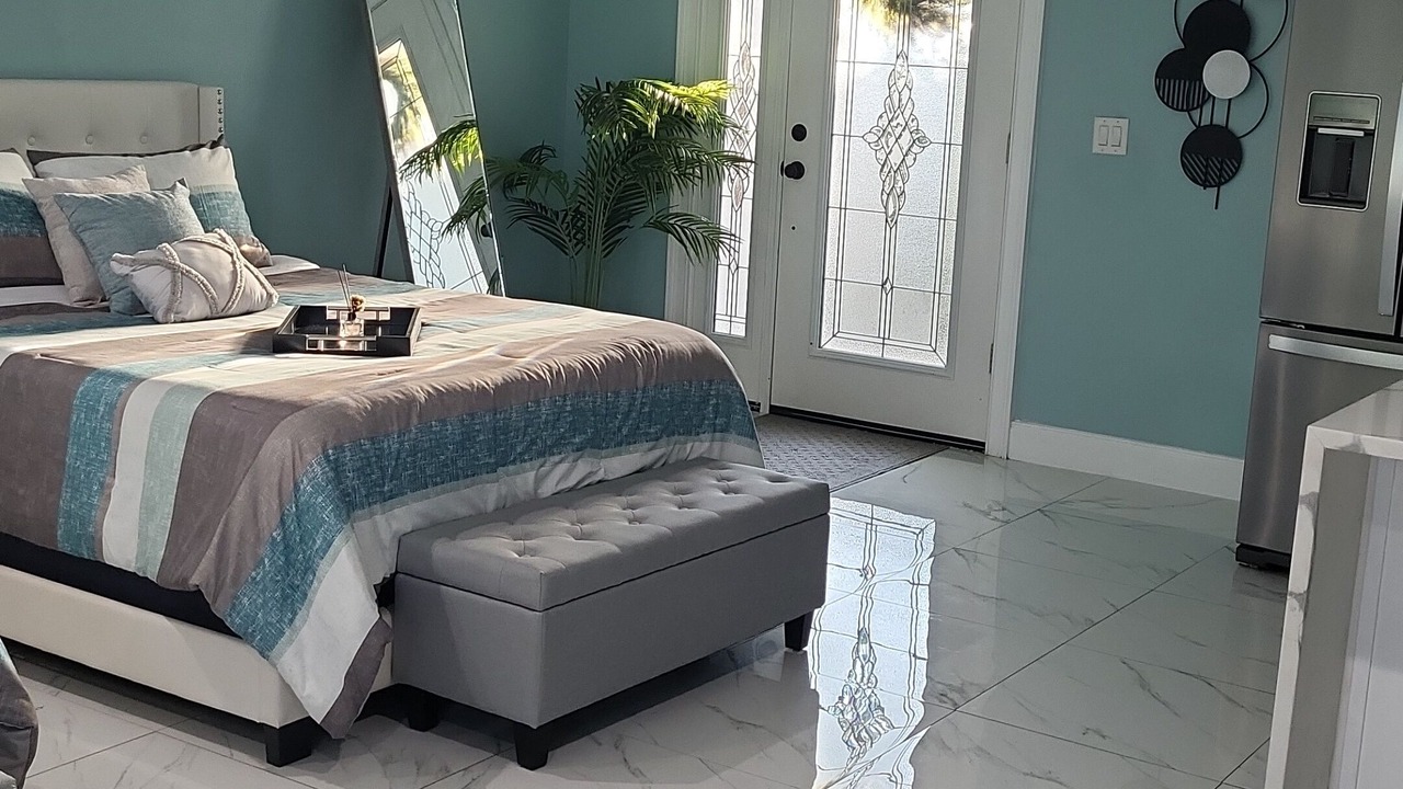 Photo of Bedroom in Bearss Plaza