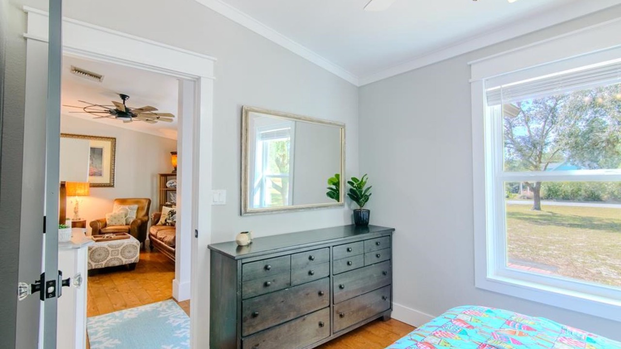 Photo of Bedroom in Eastpoint