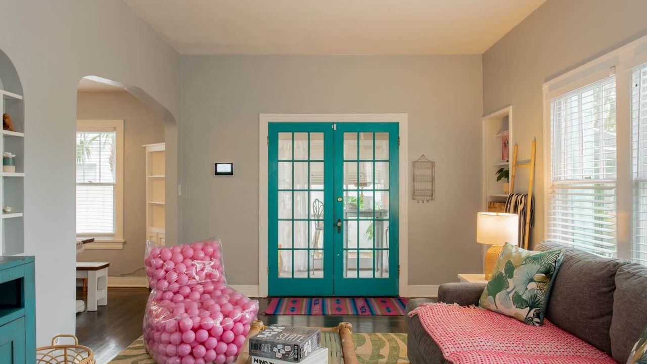 Photo of Livingroom in Disston Heights