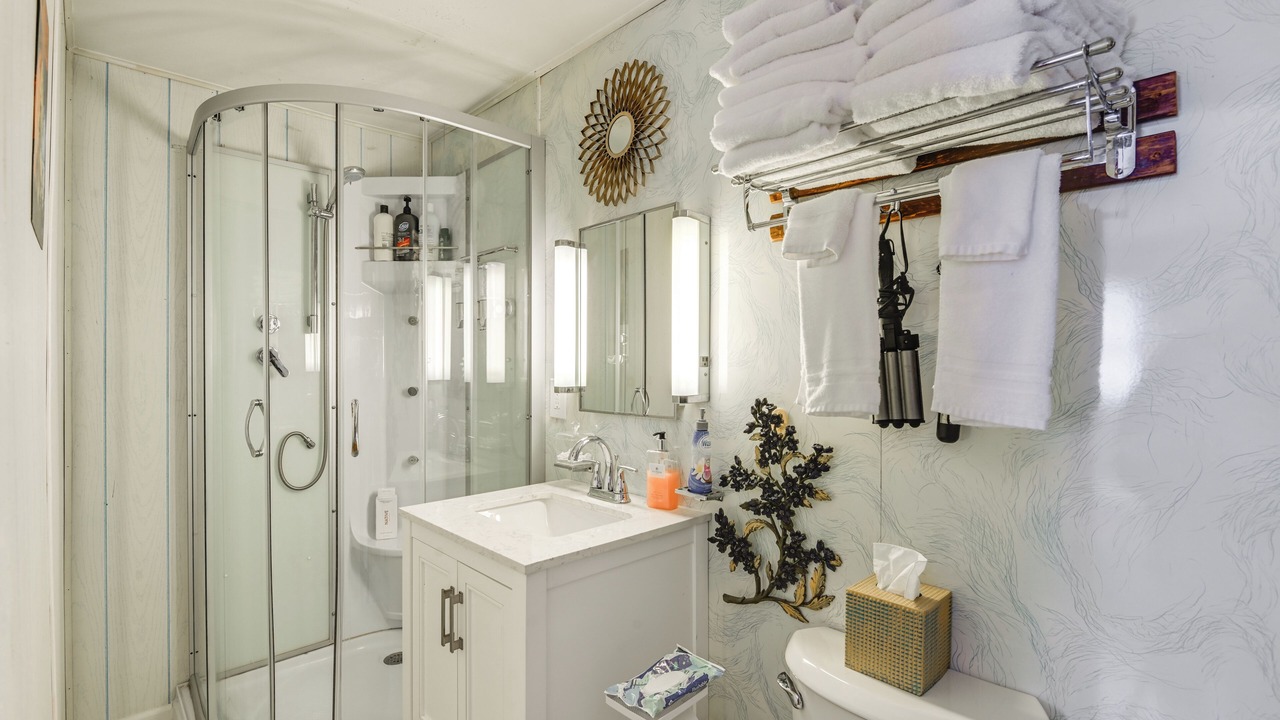 Photo of Bathroom in Donelson Hills