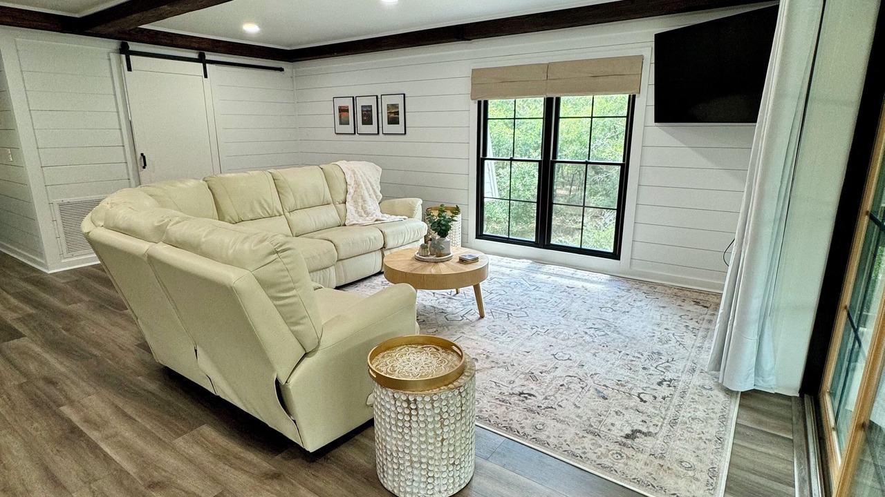Photo of Livingroom in Branford
