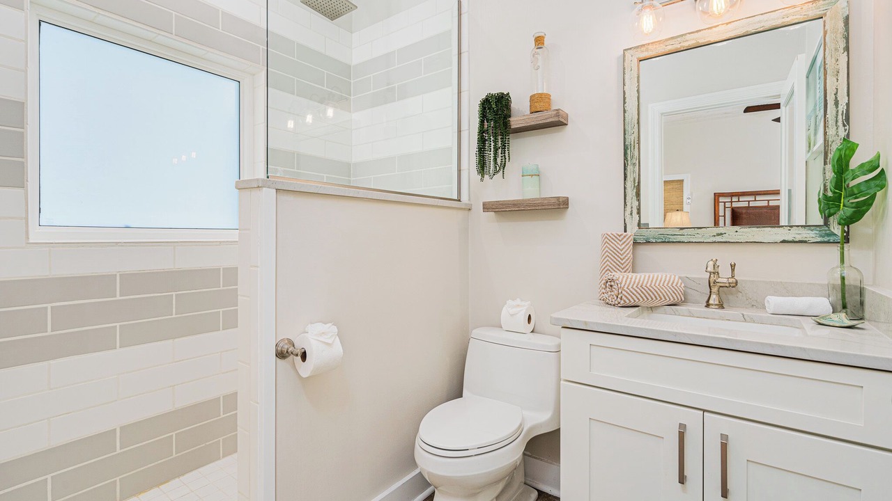 Photo of Bathroom in Wilbur-By-The-Sea