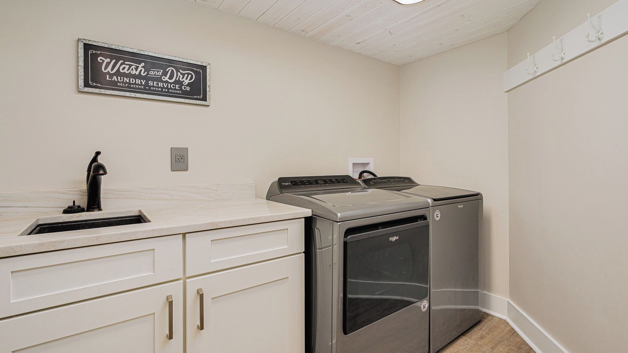 Photo of Bedroom in Wilbur-By-The-Sea