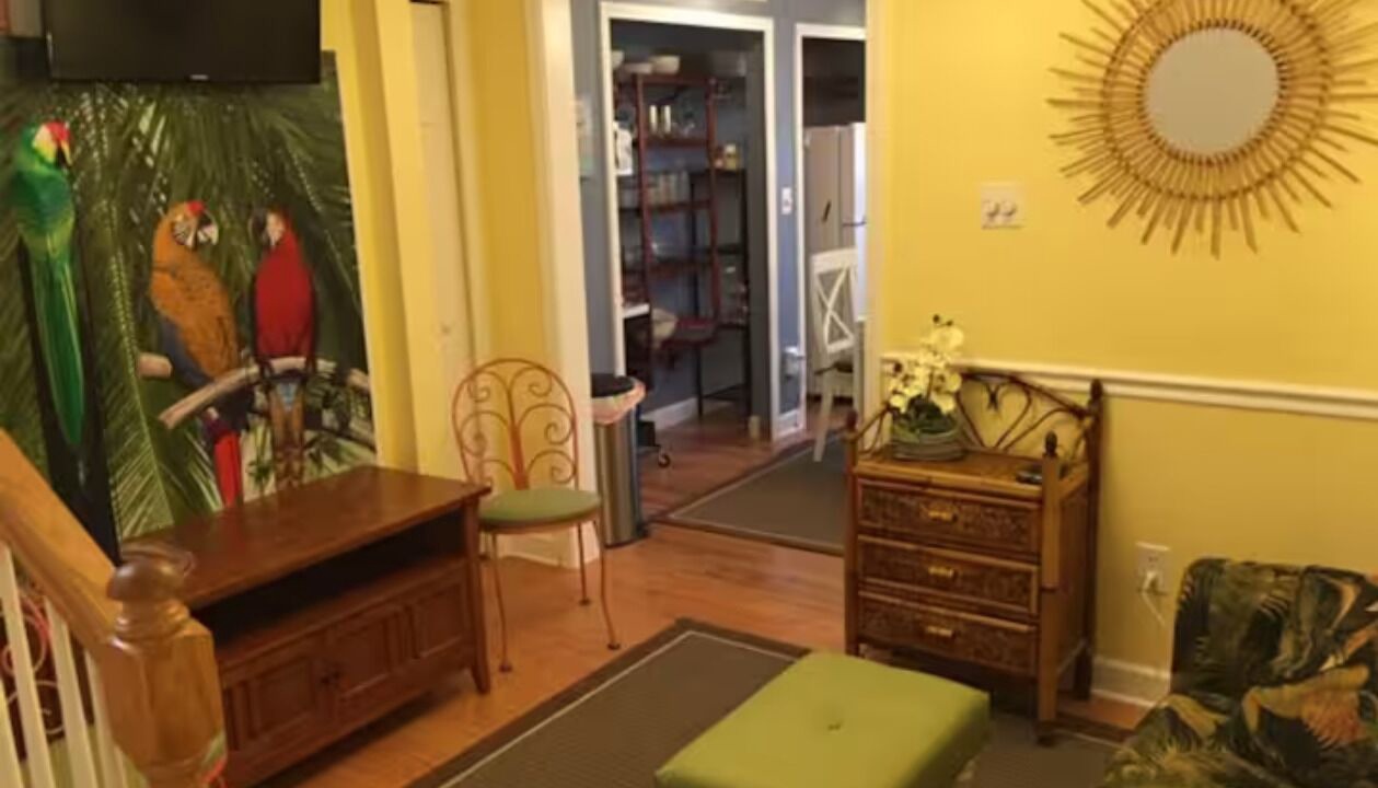 Photo of Livingroom in Bayview