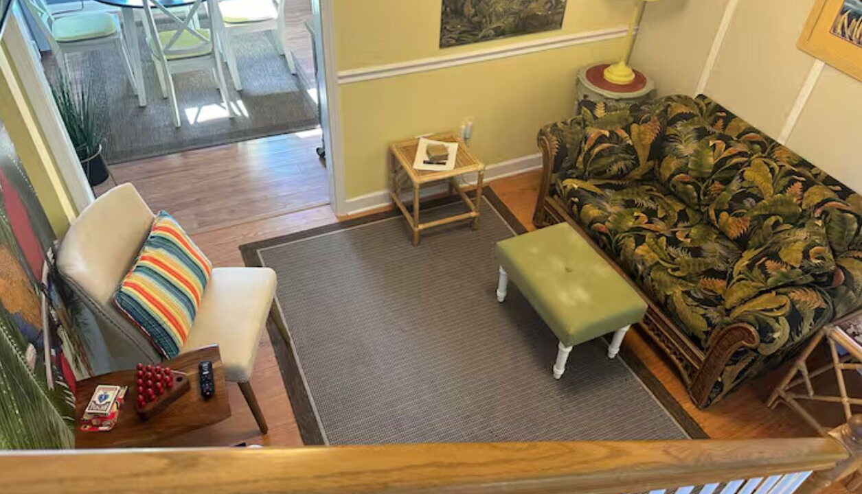 Photo of Livingroom in Bayview