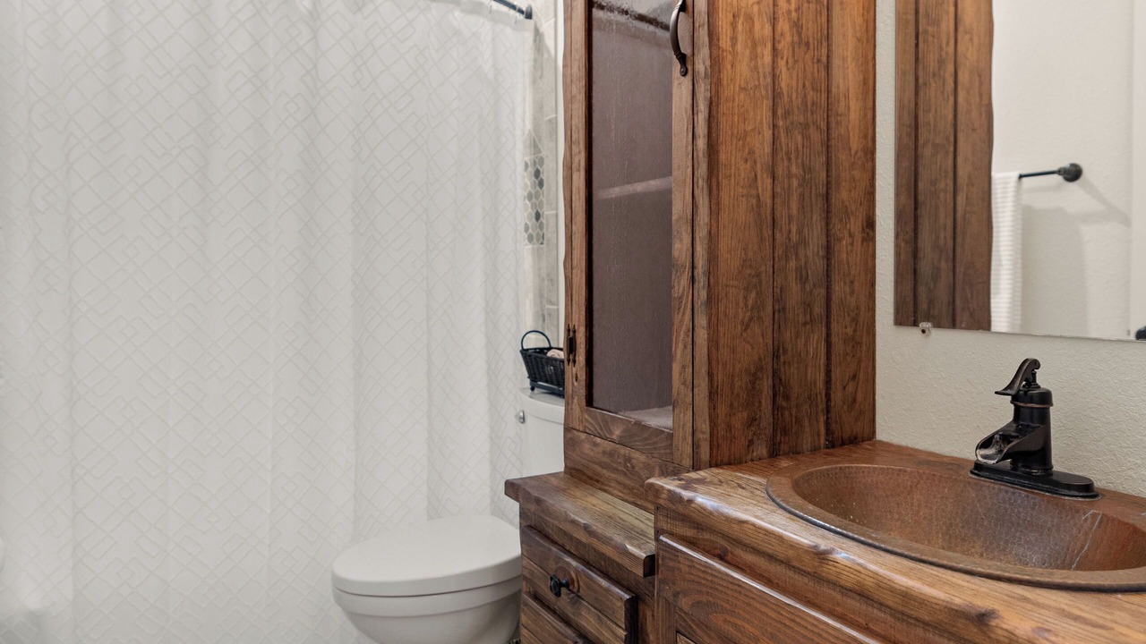 Photo of Bathroom in Candler