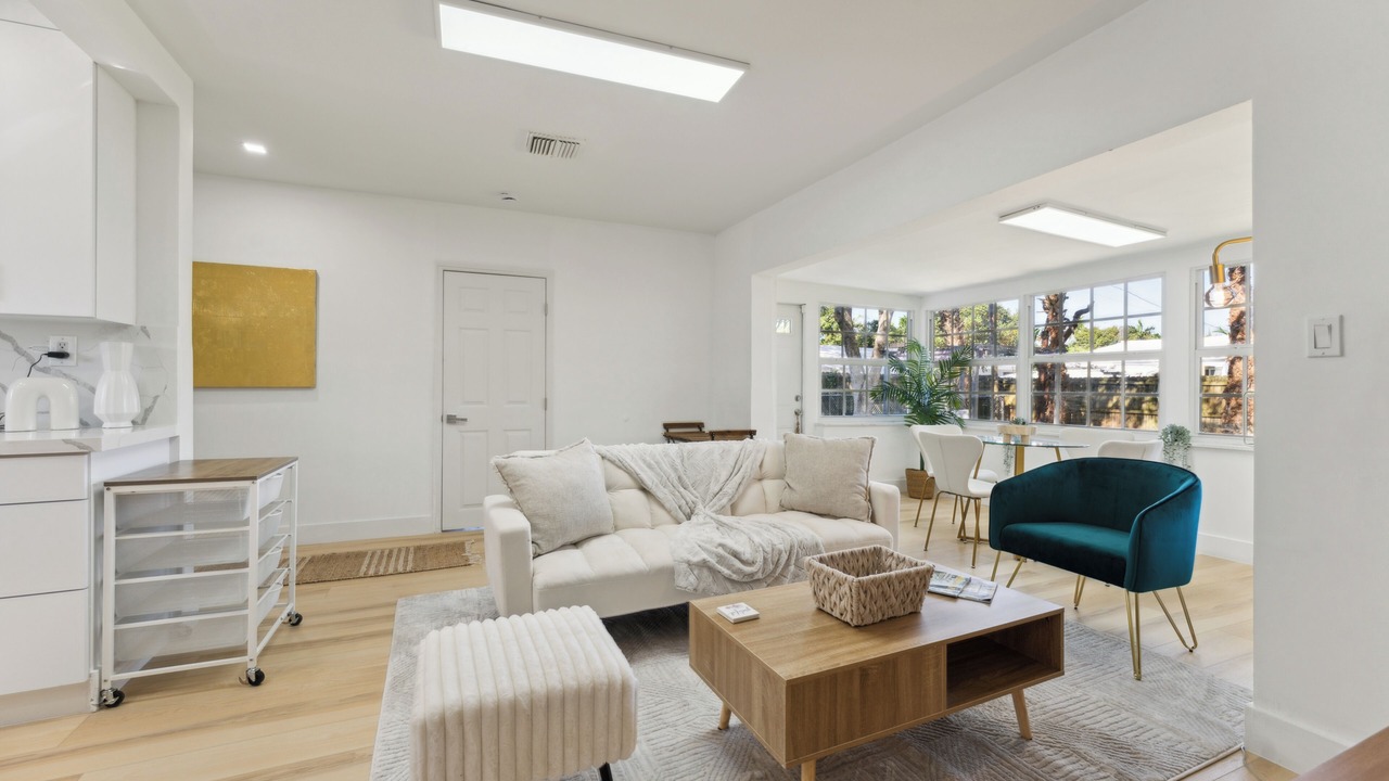 Photo of Livingroom in Edgewood