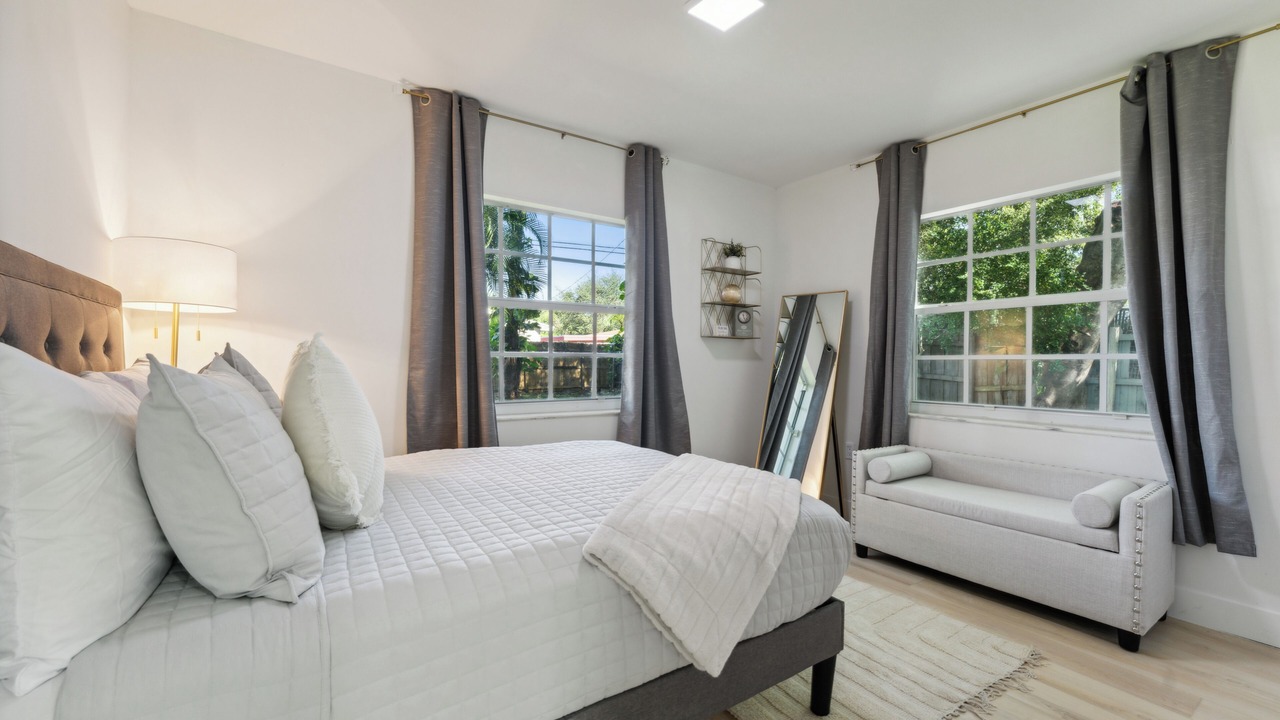 Photo of Bedroom in Edgewood