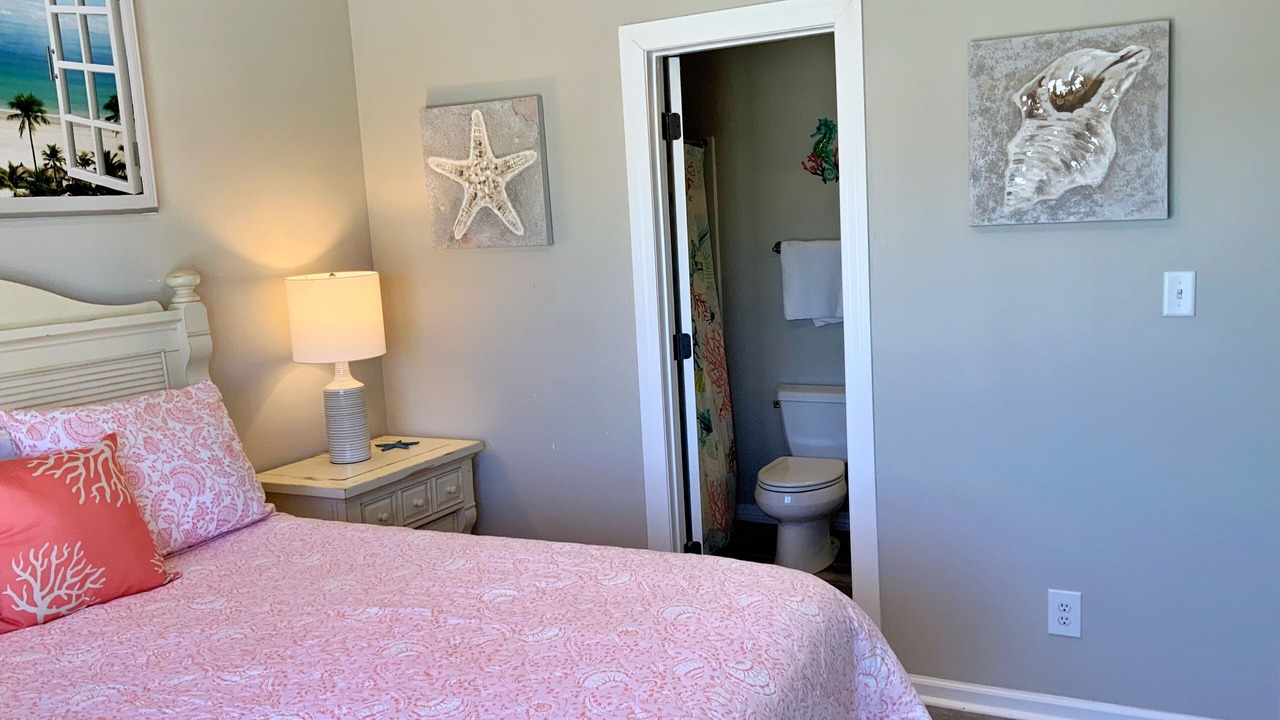 Photo of Bedroom in Alabama Gulf Coast