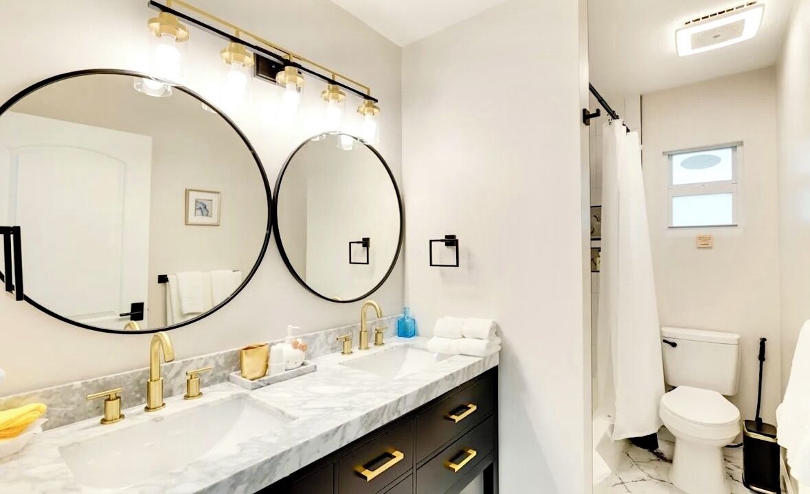 Photo of Bathroom in Hunt Club