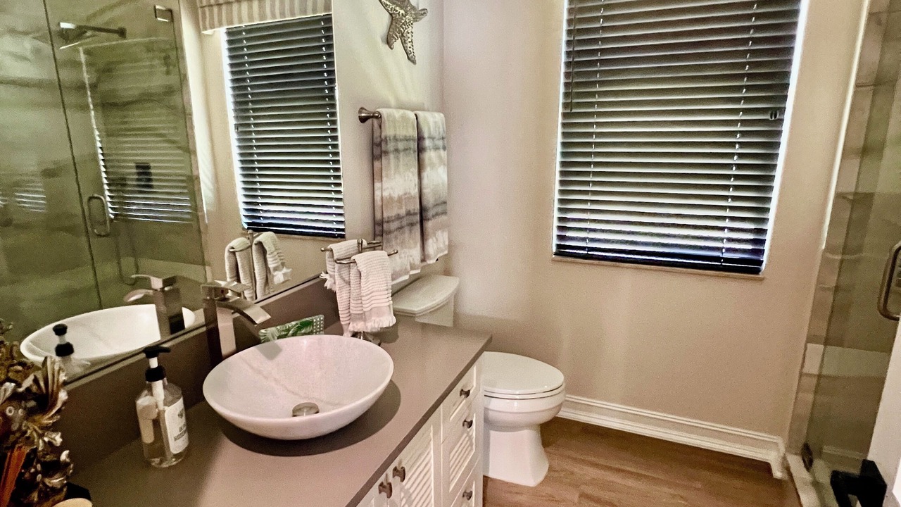 Photo of Bathroom in Naples