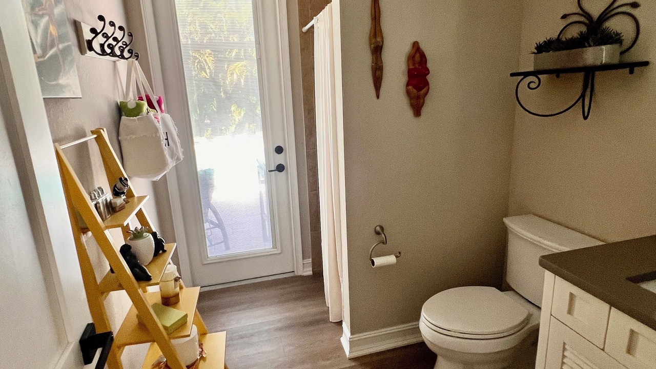 Photo of Bathroom in Naples