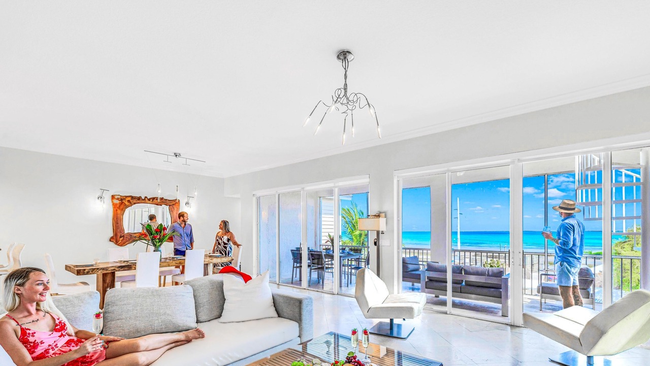Photo of Livingroom in Lower Matecumbe Key