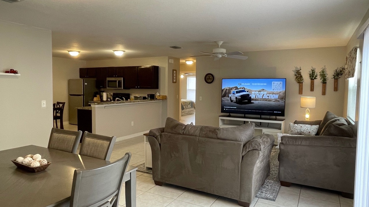 Photo of Livingroom in Duval
