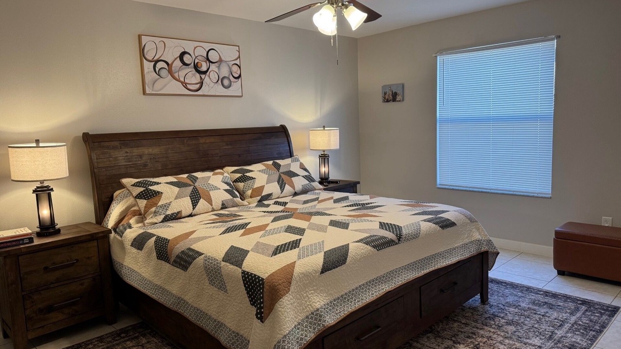 Photo of Bedroom in Duval