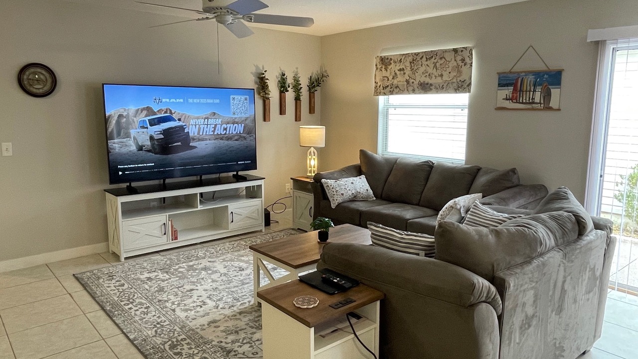 Photo of Livingroom in Duval