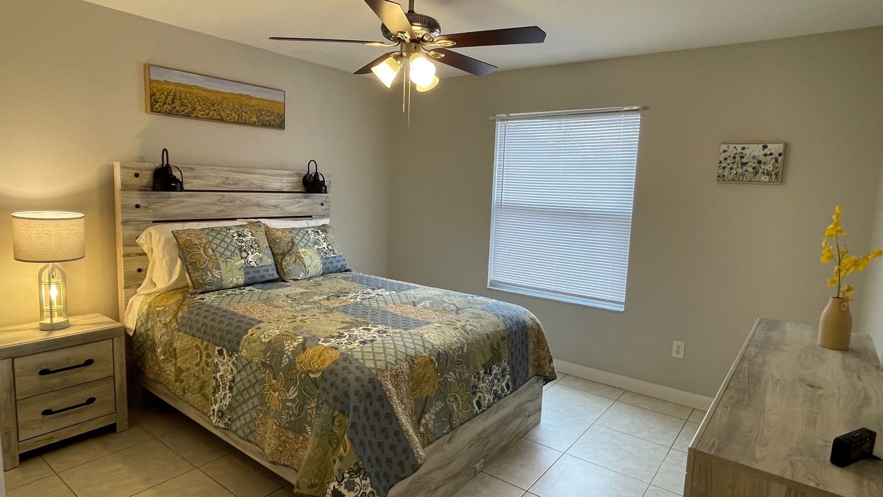 Photo of Bedroom in Duval