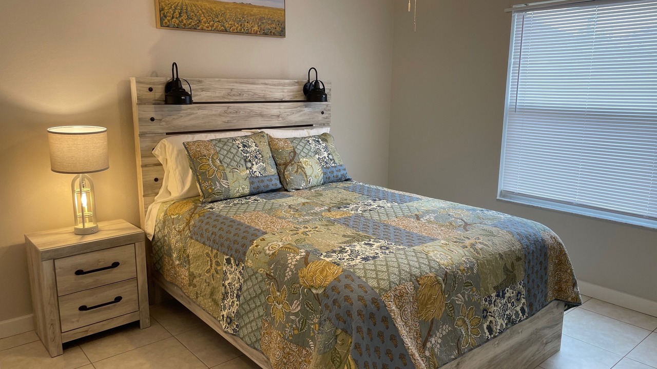 Photo of Bedroom in Duval