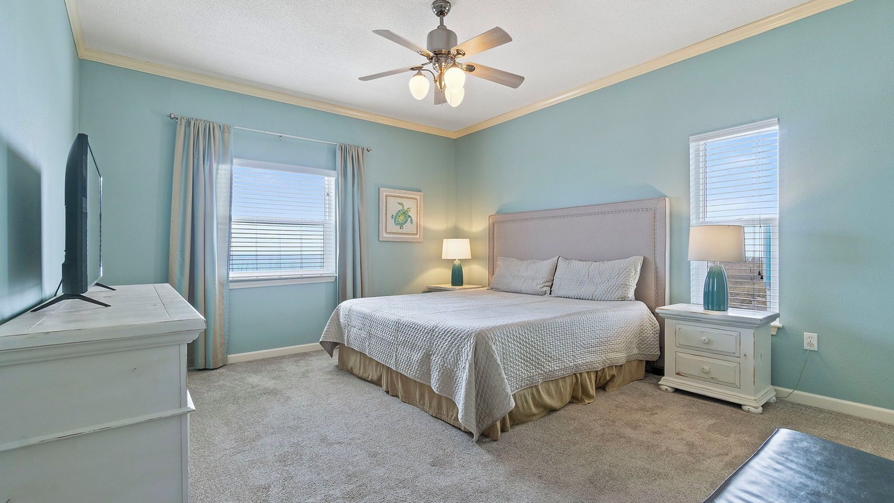 Photo of Bedroom in Pensacola Beach