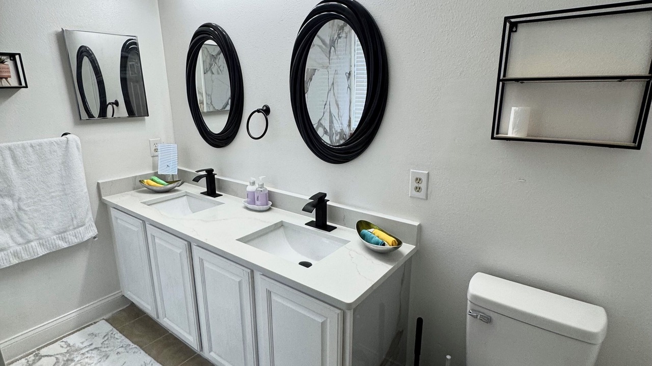 Photo of Bathroom in Deltona Lakes