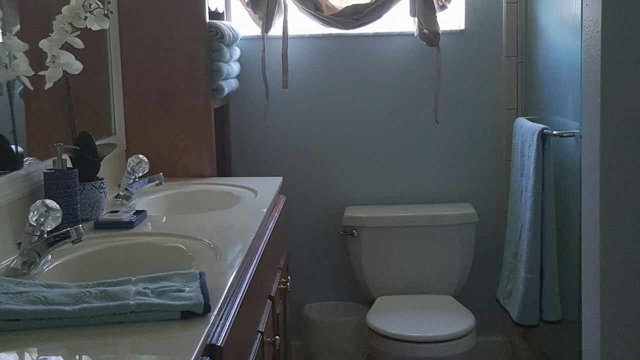 Photo of Bathroom in Golden Beach Estates