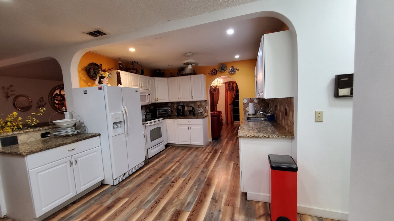 Photo of Kitchen in Trailer Estates