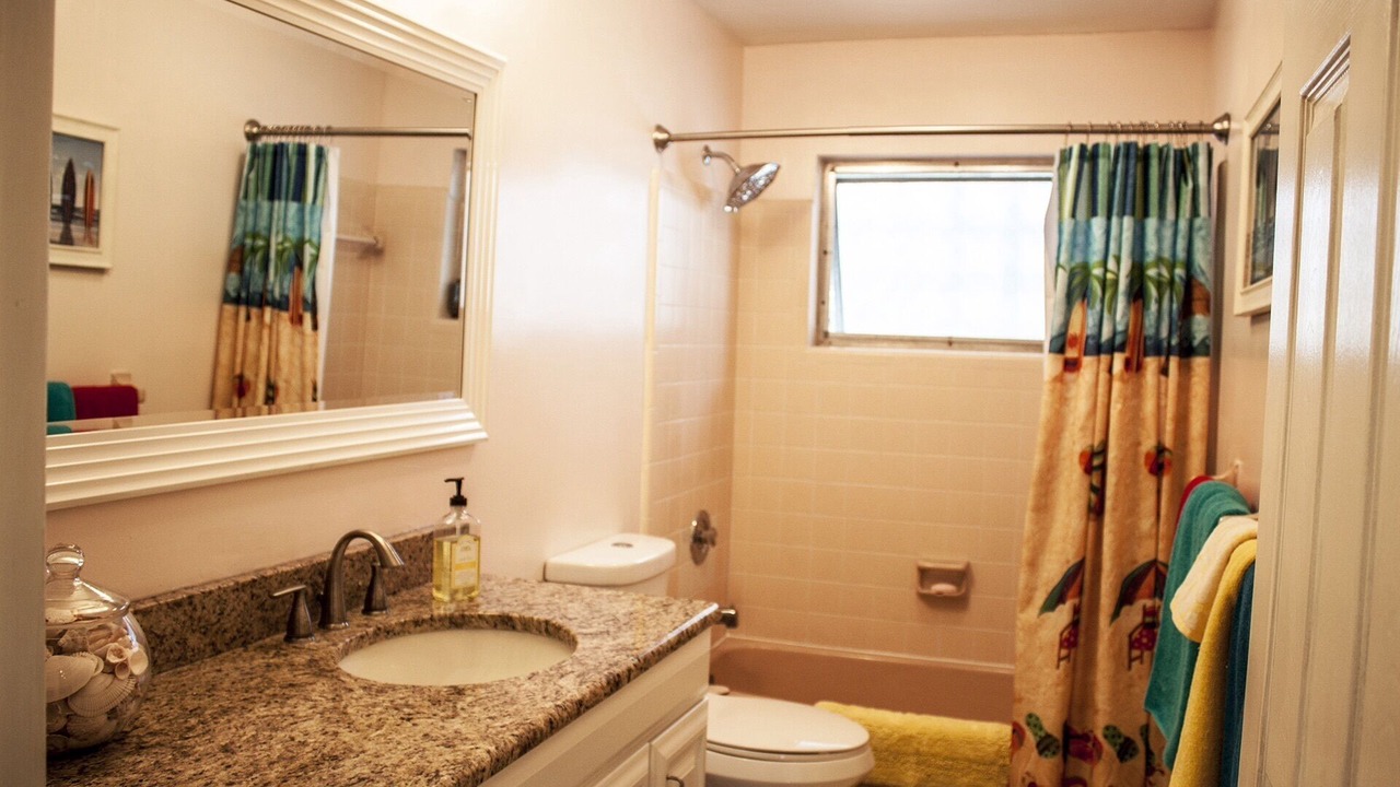 Photo of Bathroom in Yacht Club