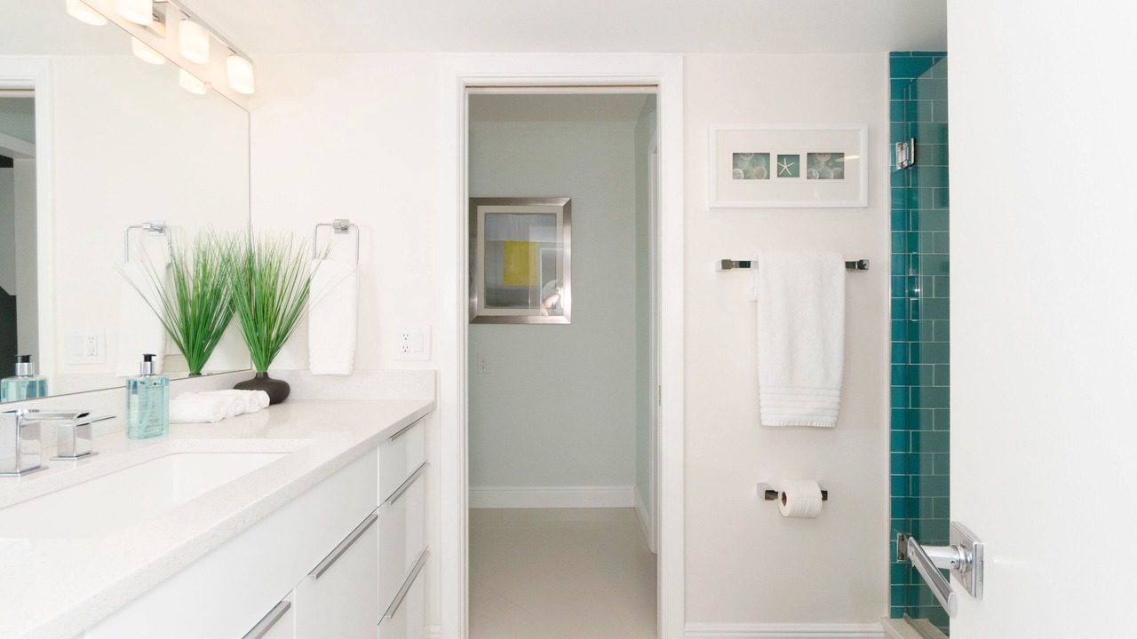Photo of Bathroom in Bay Esplanade