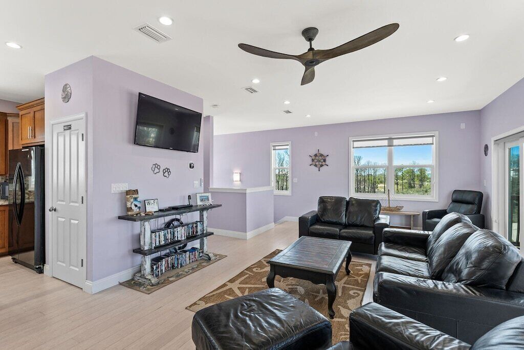 Photo of Livingroom in Port St. Joe
