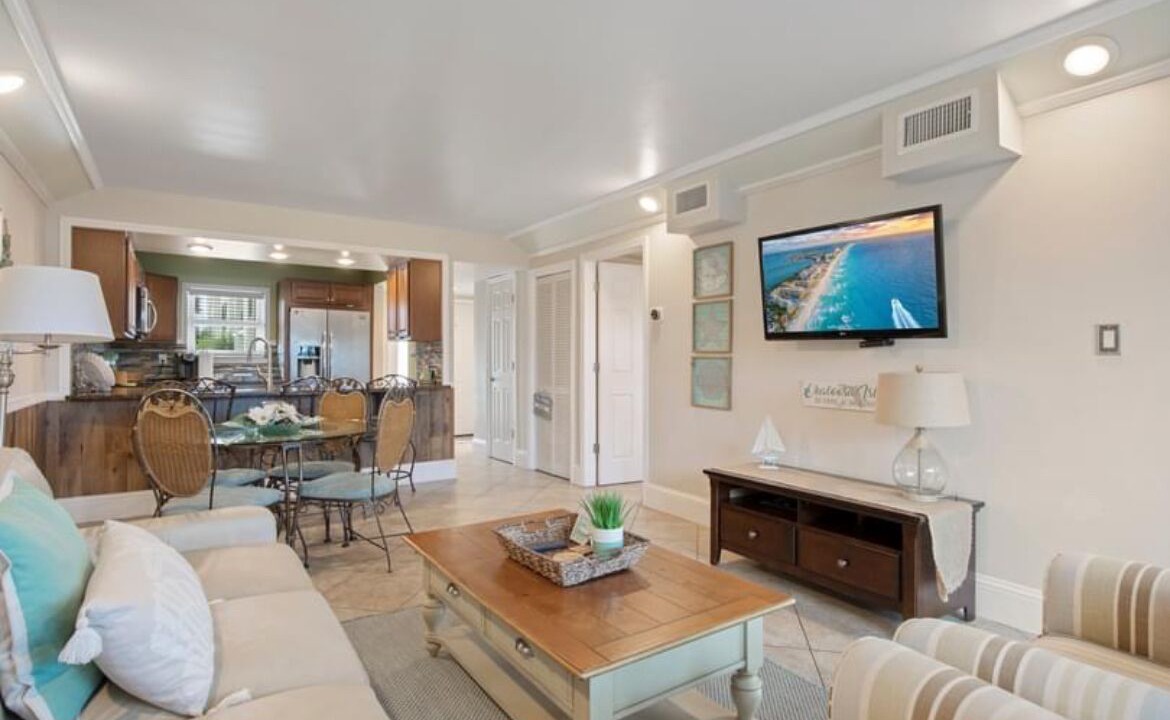 Photo of Livingroom in Fort Walton Beach
