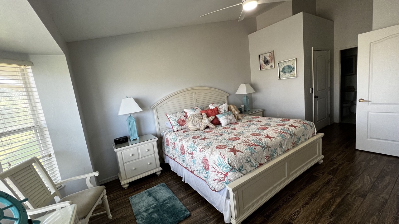 Photo of Bedroom in Stoneybrook