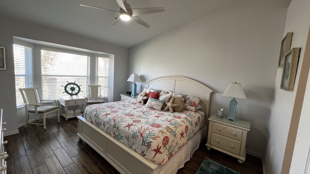 Photo of Bedroom in Stoneybrook