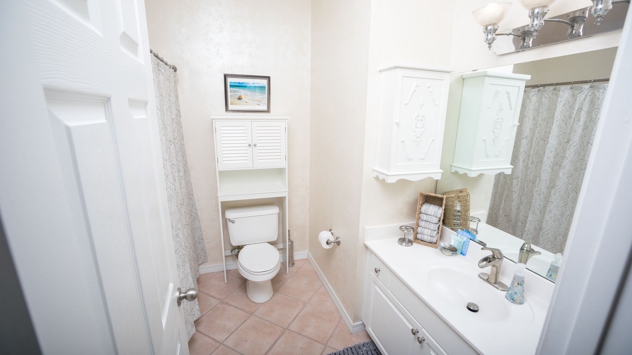 Photo of Bathroom in Crystal Shores