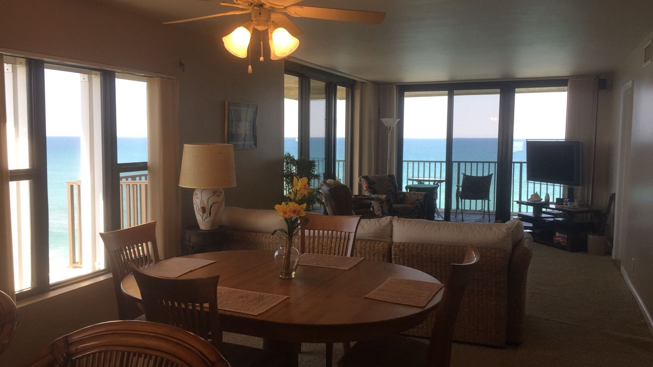 Photo of Livingroom in Hutchinson Island South
