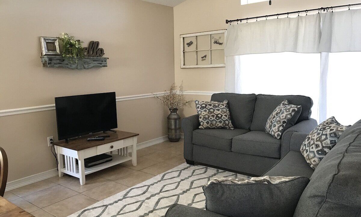 Photo of Livingroom in Lake Berkley