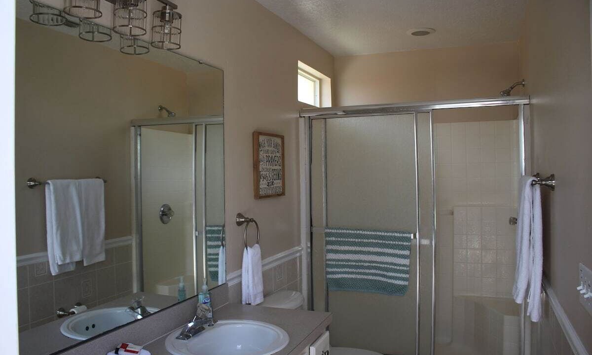 Photo of Bathroom in Lake Berkley