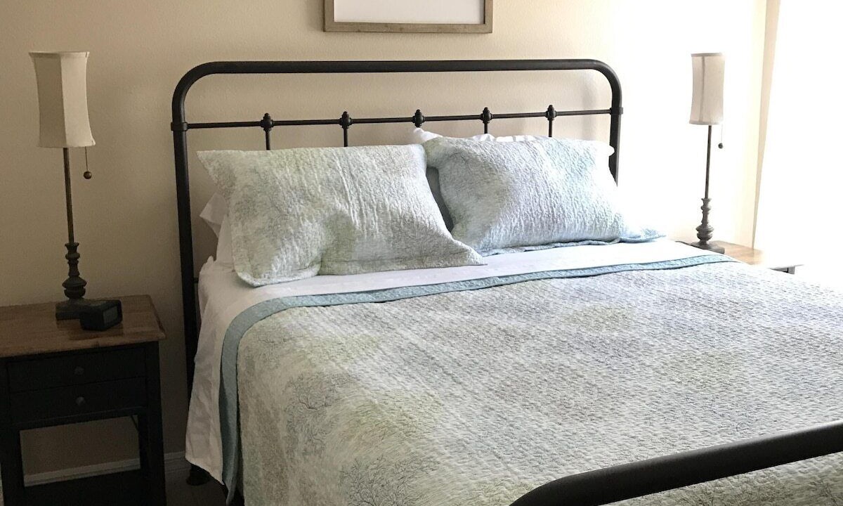 Photo of Bedroom in Lake Berkley