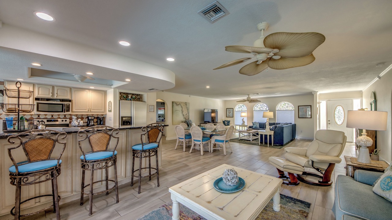 Photo of Livingroom in Caloosahatchee