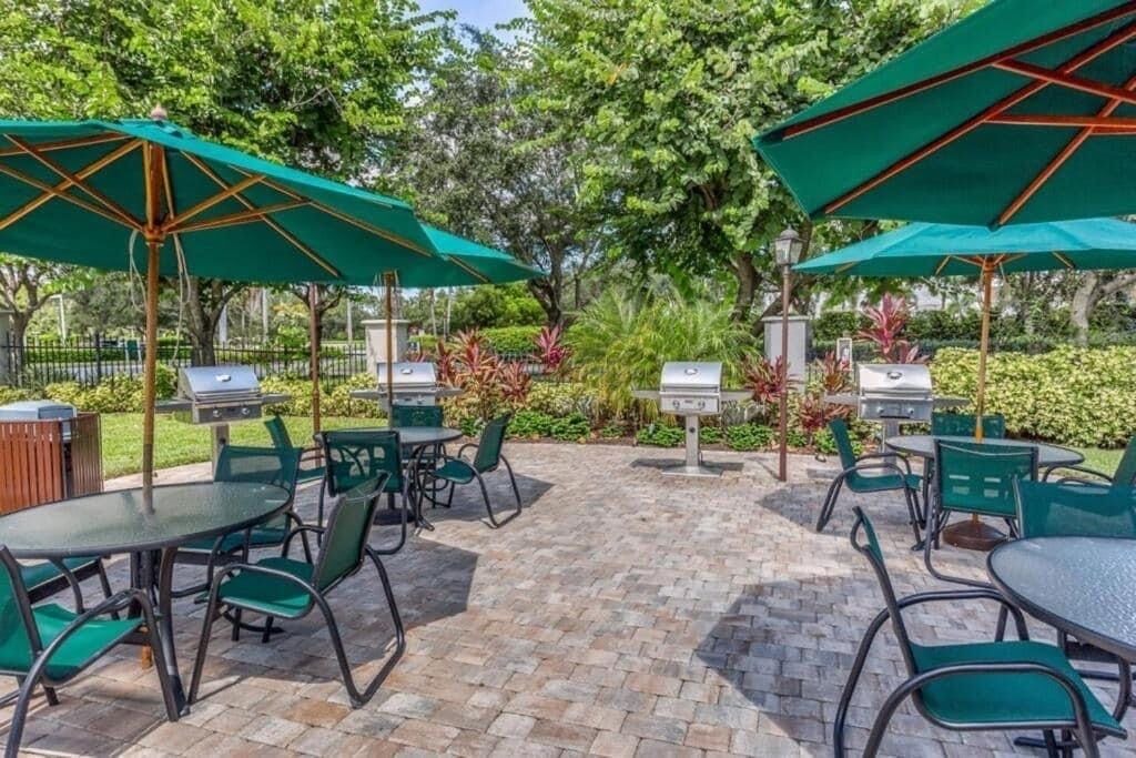 Photo of Outdoor in Naples