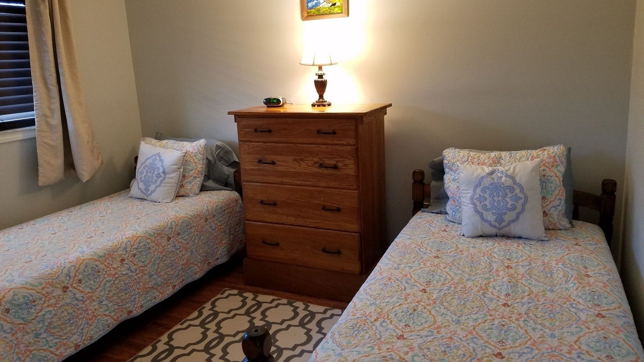 Photo of Bedroom in Crescent Beach