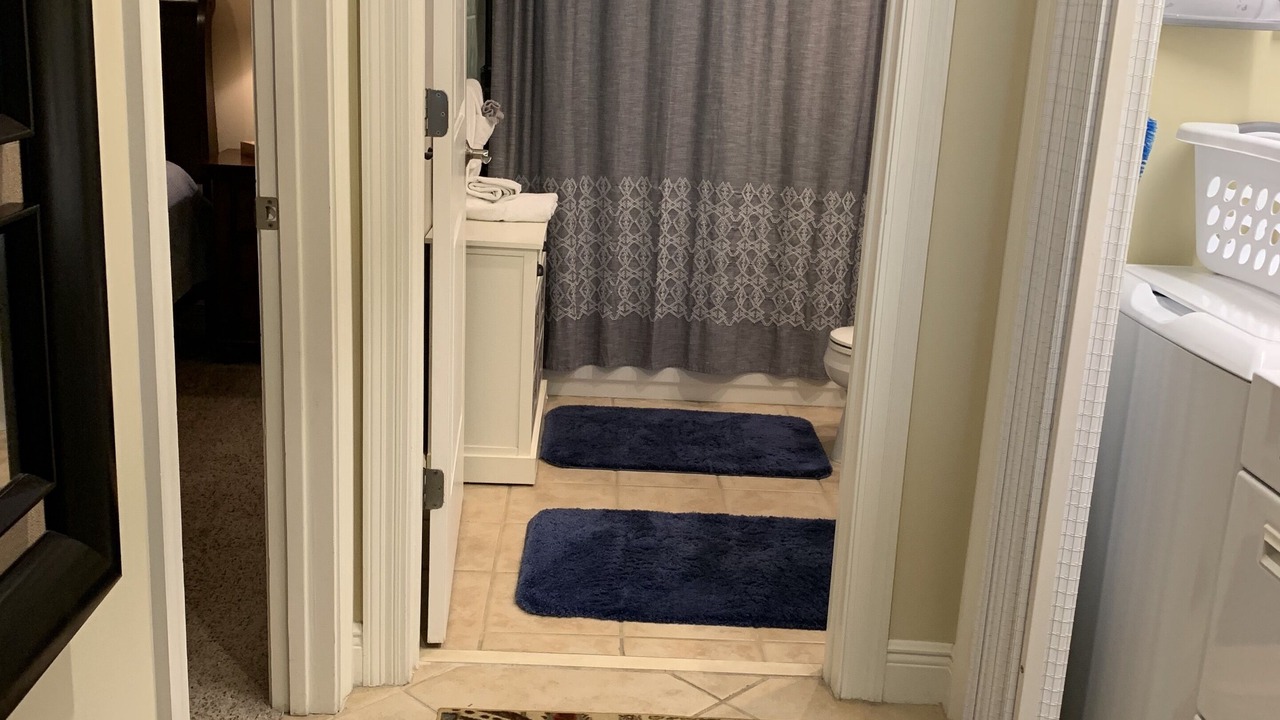 Photo of Bathroom in Ono Island
