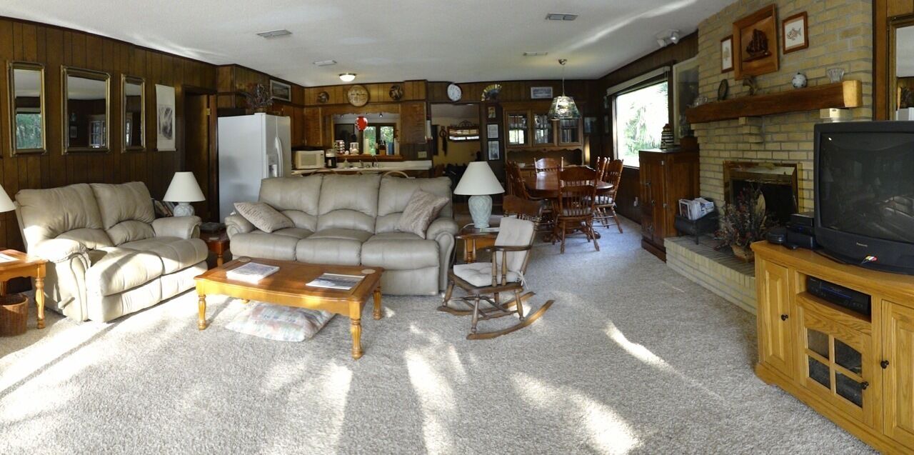 Photo of Livingroom in Lamont