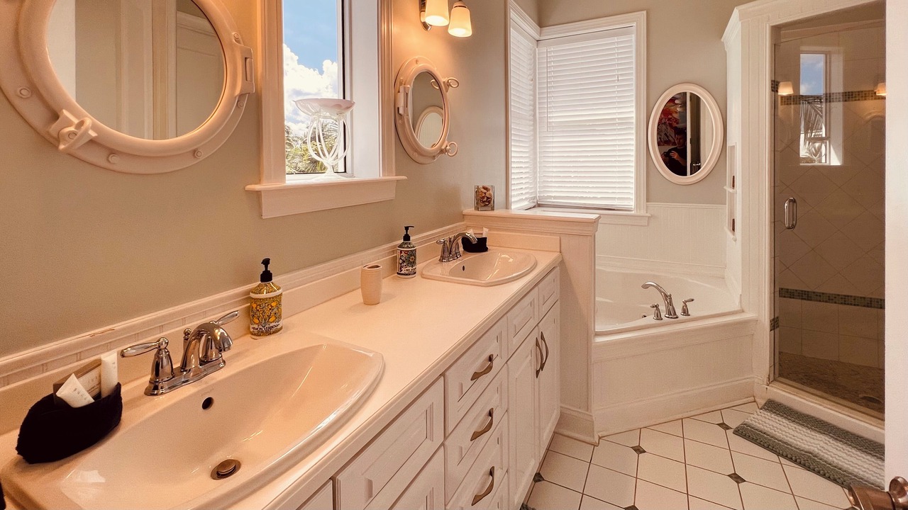Photo of Bathroom in Northeast Miami