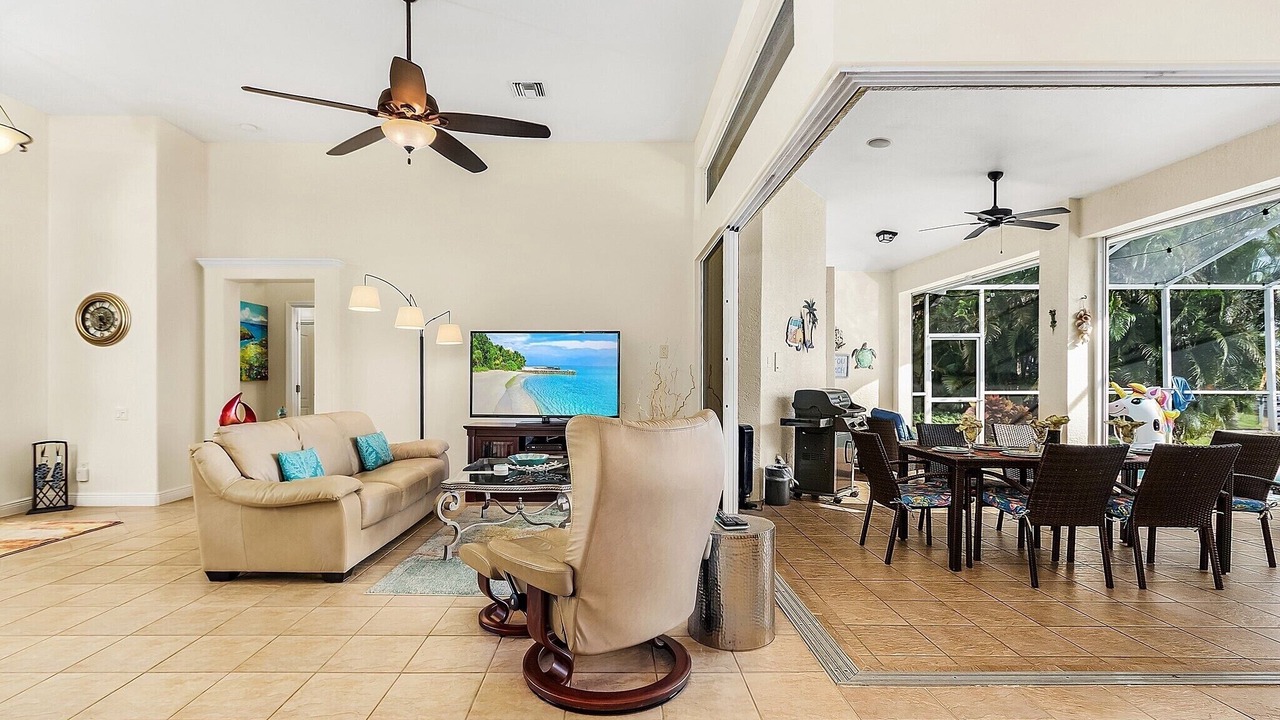 Photo of Outdoor in Pelican