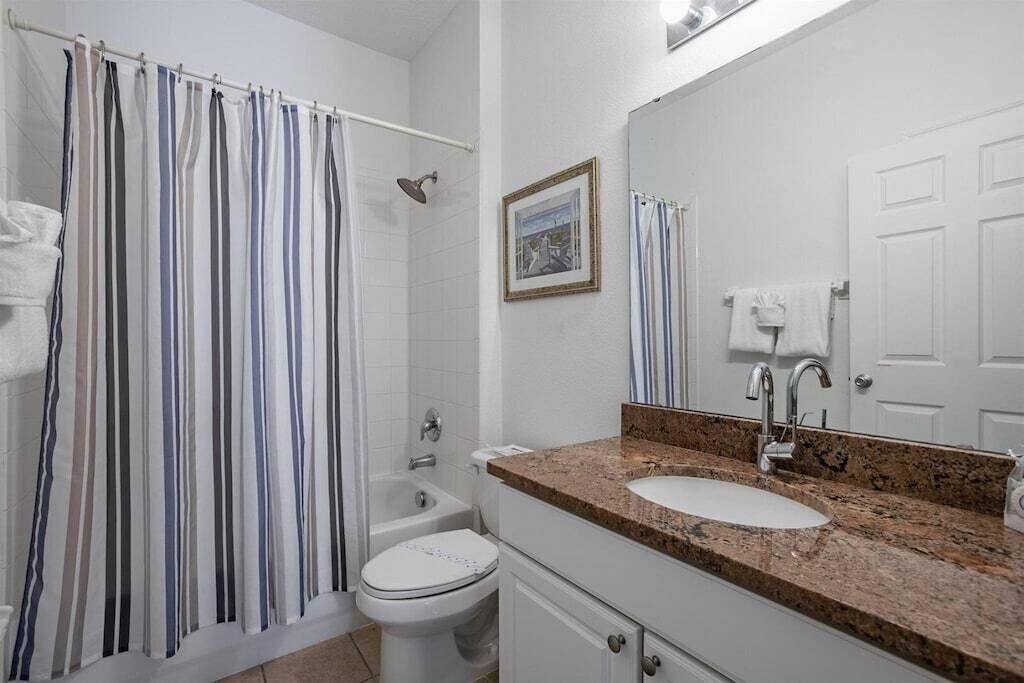 Photo of Bathroom in Highgate Park